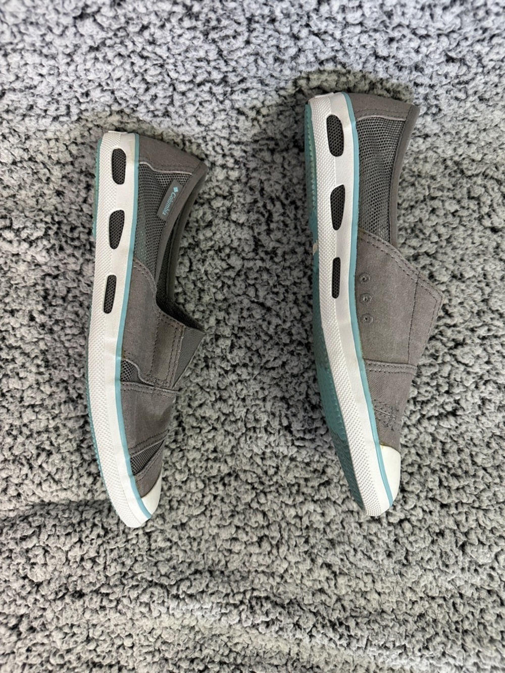 Columbia Women’s Vulc n Vent Gray Slip-On casual shoe size 9 - Picture 3 of 4